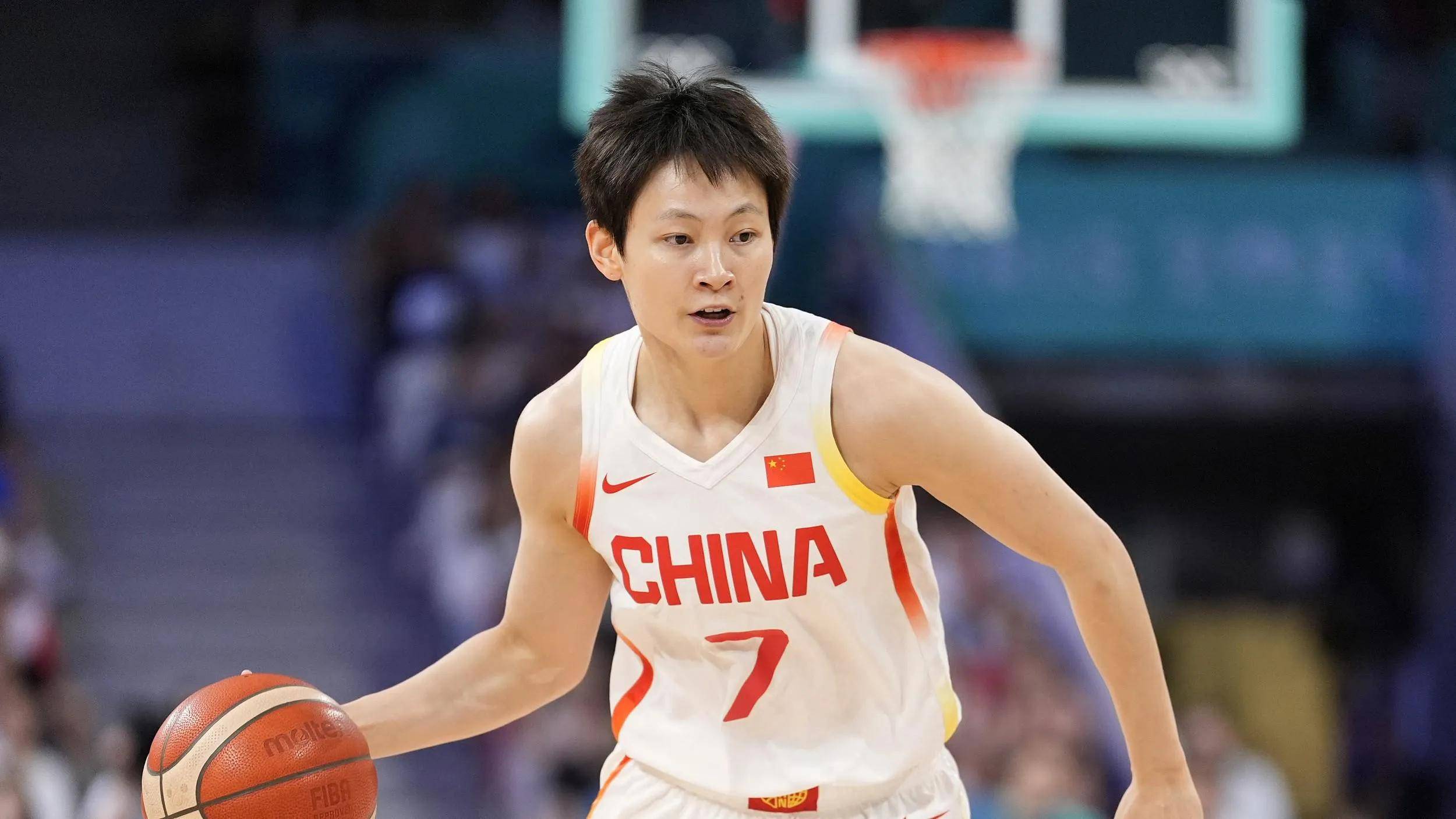 关于女篮职业联赛选秀盛况空前，新秀精英崭露头角的信息