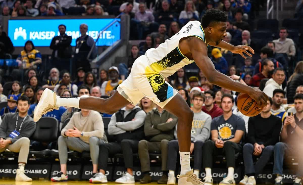 包含西亚卡姆遭遇三连败，MAD教练面临压力！的词条