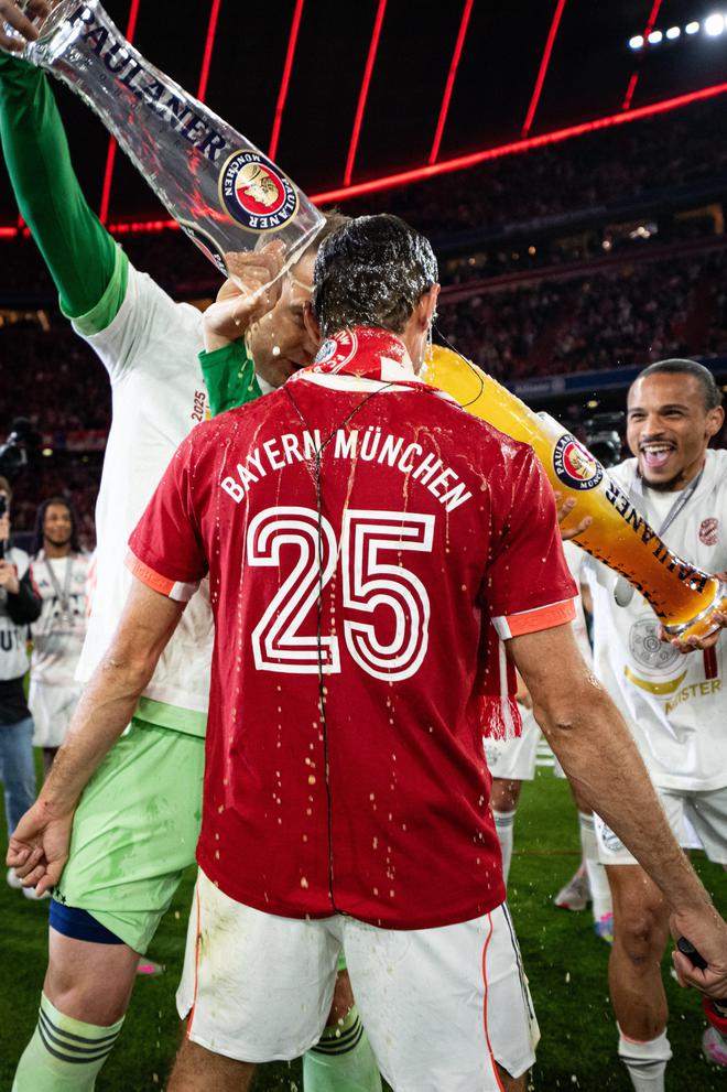  Karsa迎来十五赛季高光表现，拜仁球迷沸腾！